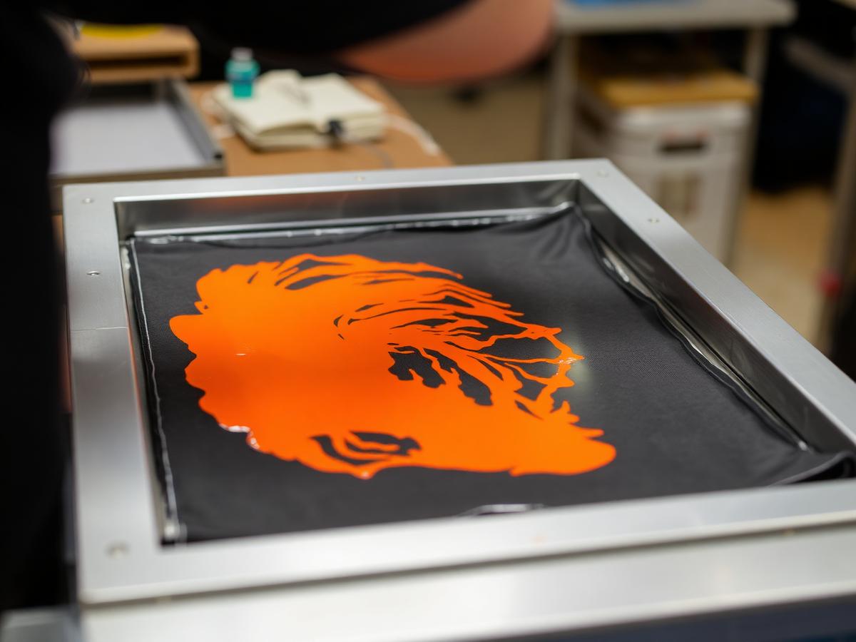 Textielbedrukking op T-shirts en hoodies